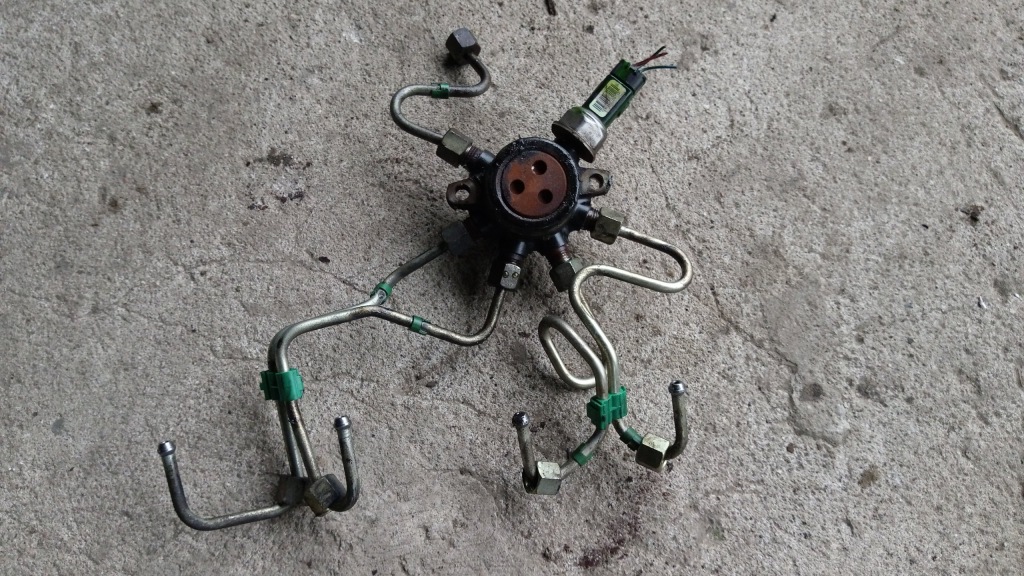 фото №1, Nissan note 06-12 1.5 dci распределитель топлива