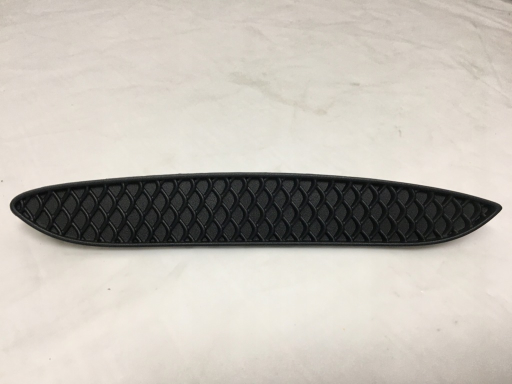 фото №1, Mercedes w177 amg решётка бампера левый задняя