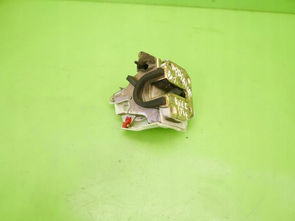 фото №9, Замок двері лівий задня nissan primera p11 wp11 kombi