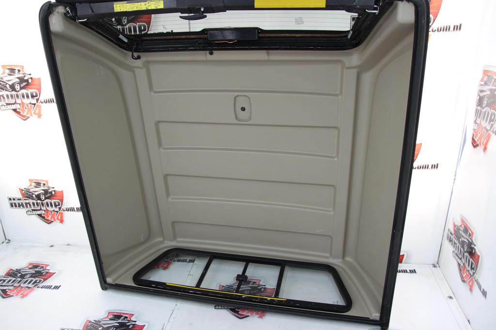 фото №14, Обшивка ford ranger hardtop bez окон