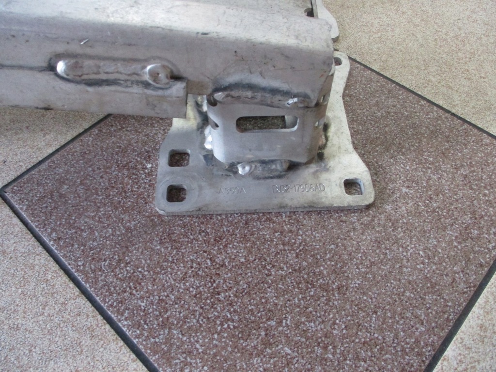 фото №3, Балка бампера range rover evoque задняя