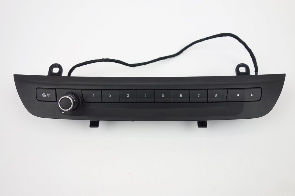 фото №1, Панель радио bmw i8 l12 6813595