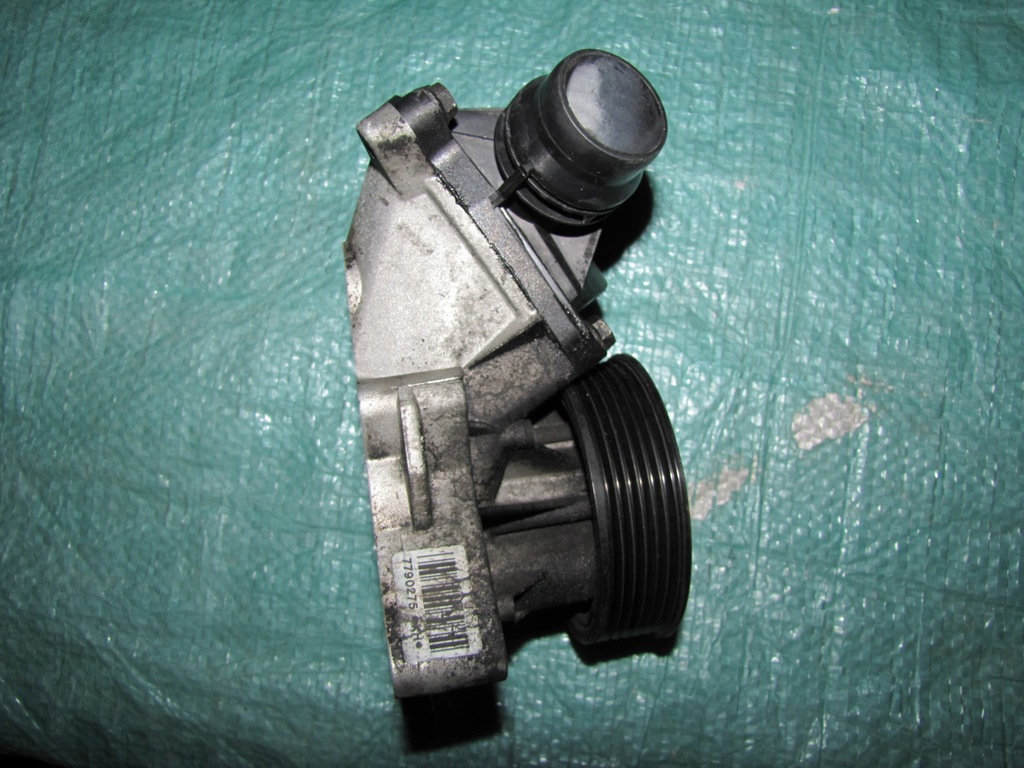 фото №4, Bmw x3 e83 насос wody 2.0d 150km 7790275