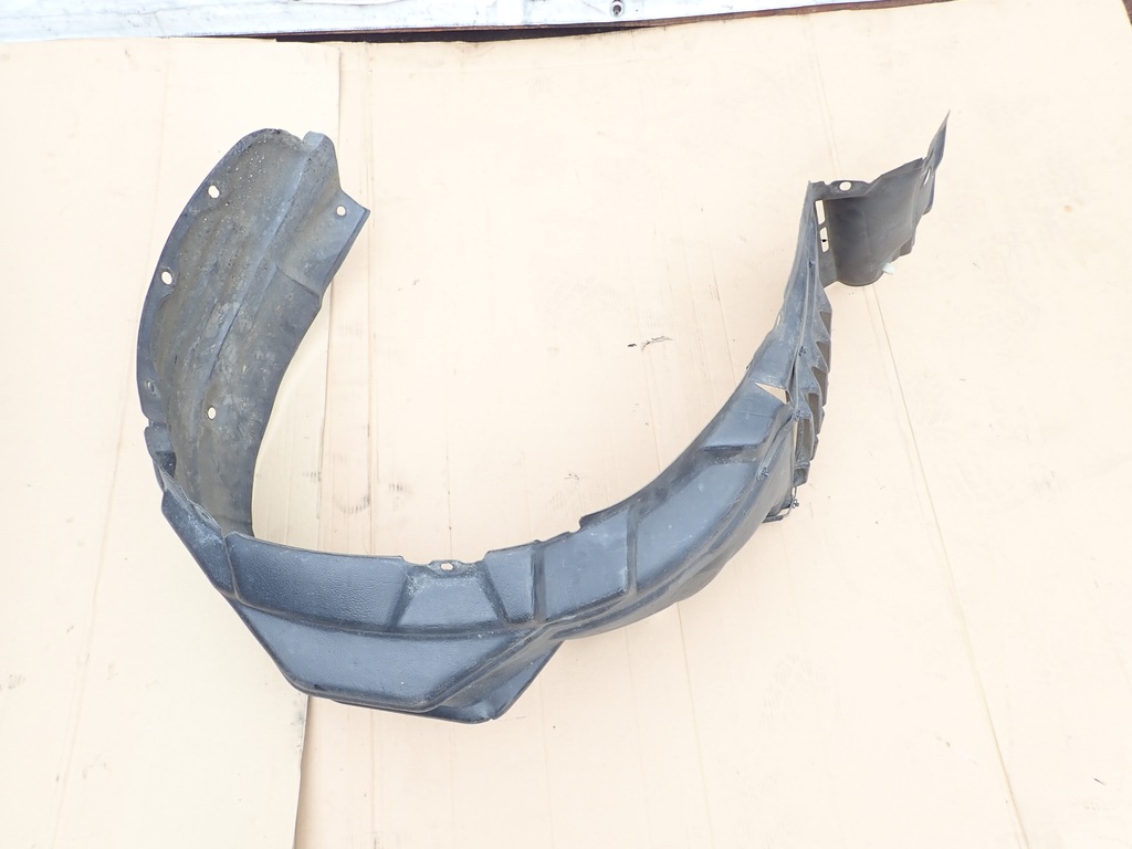 фото №4, Toyota avensis verso 01-09 подкрылок передние левая