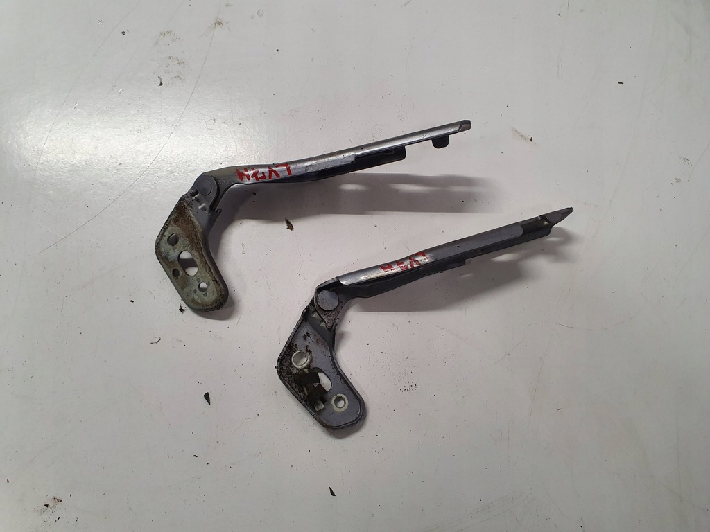 фото №1, Audi a6 c6 петля капот лівий ly7h