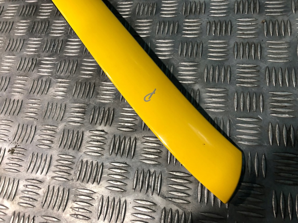 фото №2, Mercedes slk r170 молдинг стекло стойка правая h685