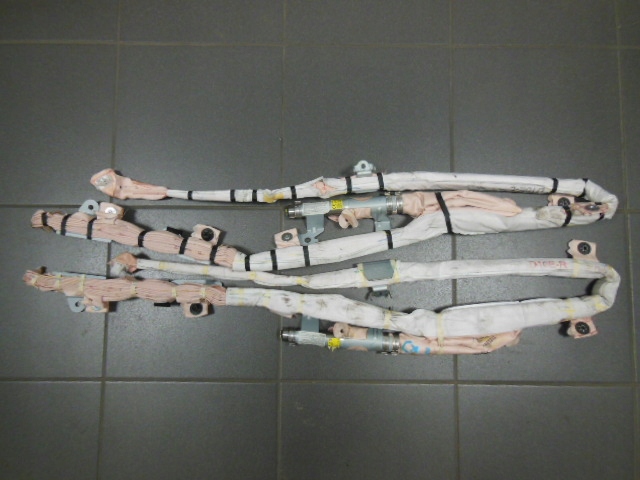 фото №1, Шторка безпеки права ліва mazda cx-3 2017r