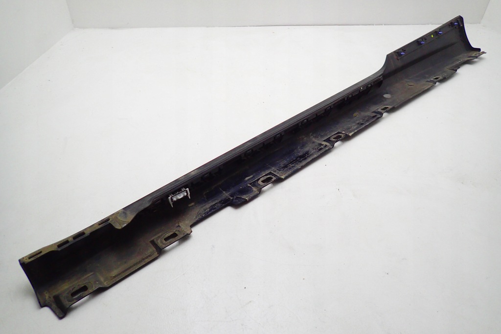 фото №5, Audi a5 8w порог правый молдинг ly9t 8w6853860