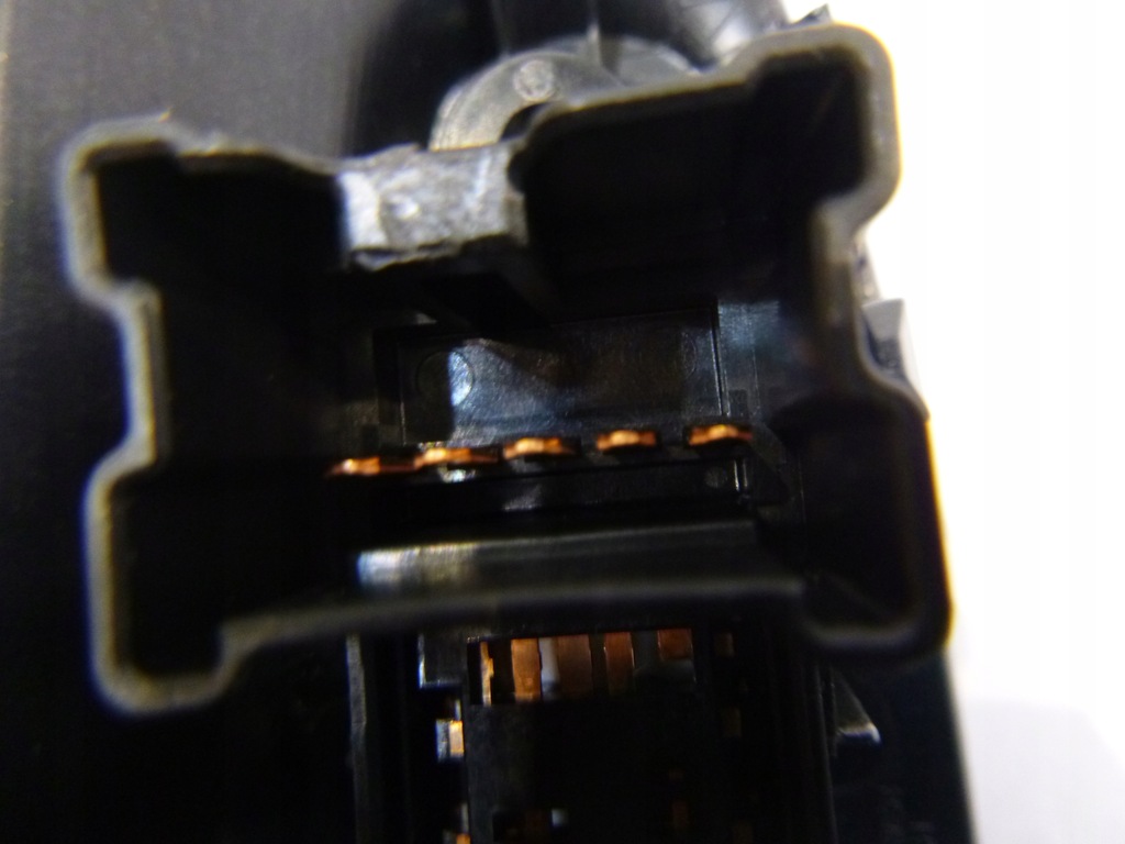 фото №4, Перемикач скло ручка задня задня nissan juke