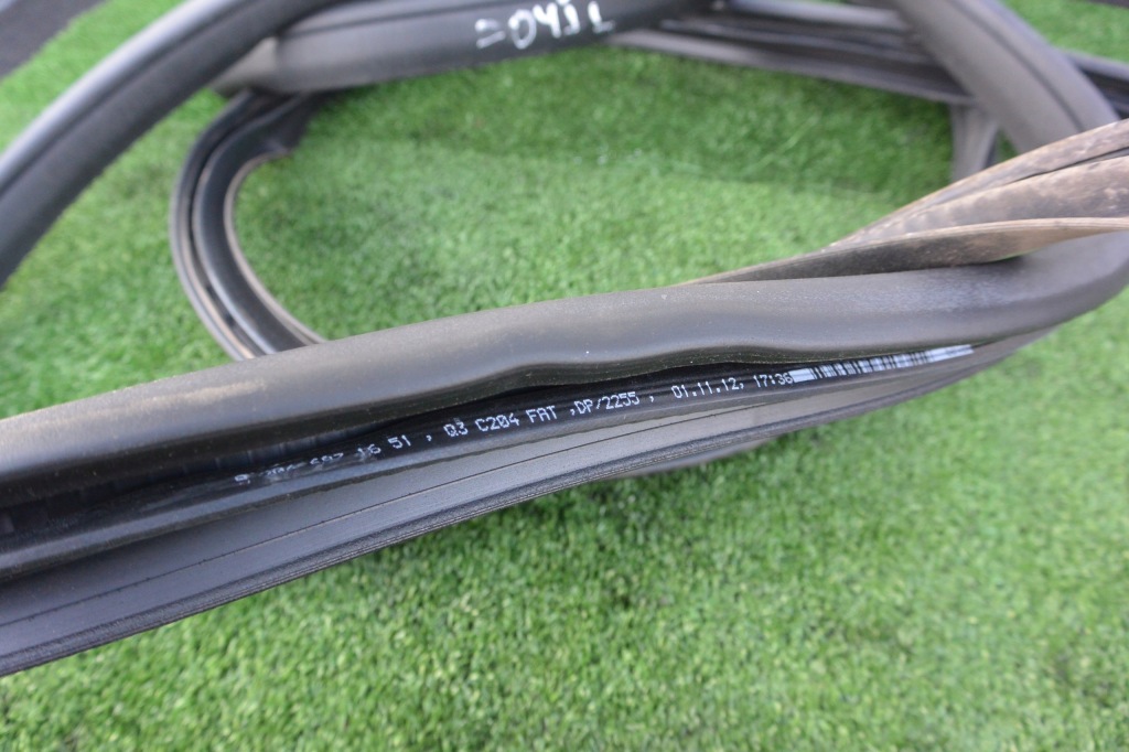 фото №6, Прокладка дверь левая правый mercedes w204 coupe lift