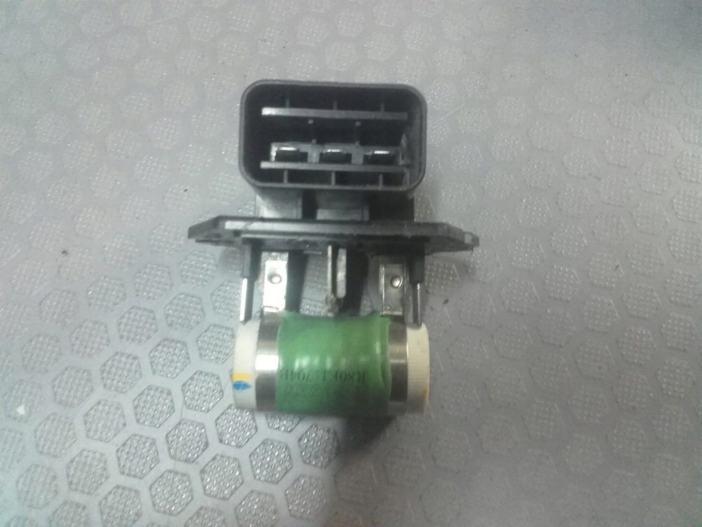 фото №1, Kia rio v 17- 1,2 1,4 резистор резистор вентилятор