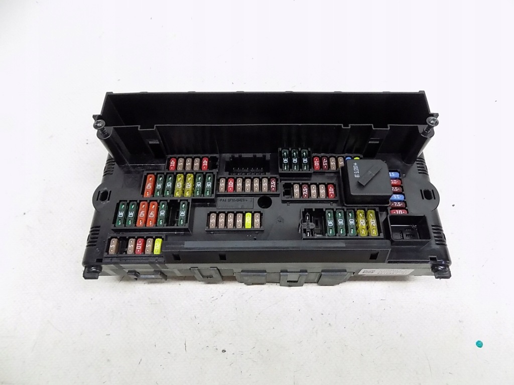 фото №1, Коробка запобіжників - bmw 5 f10 f11 9210861