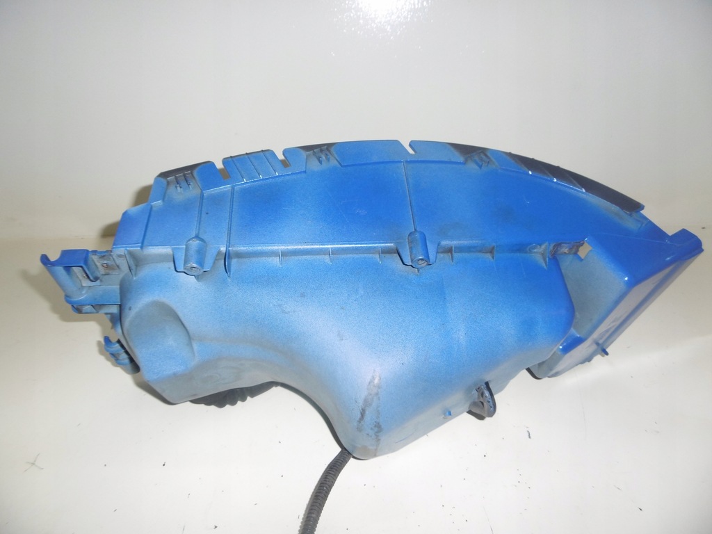 фото №10, Корпус кронштейн лампы правый перед scania r 1431921