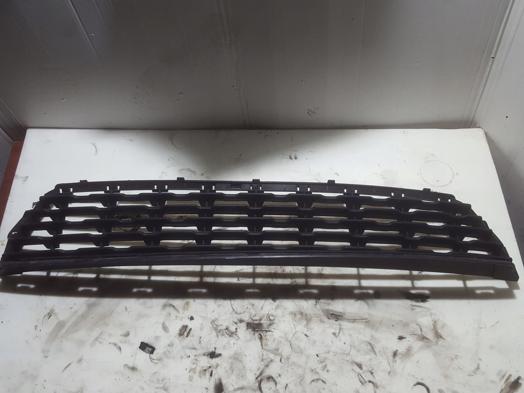 фото №1, Решётка бампера средняя citroen c3 picasso