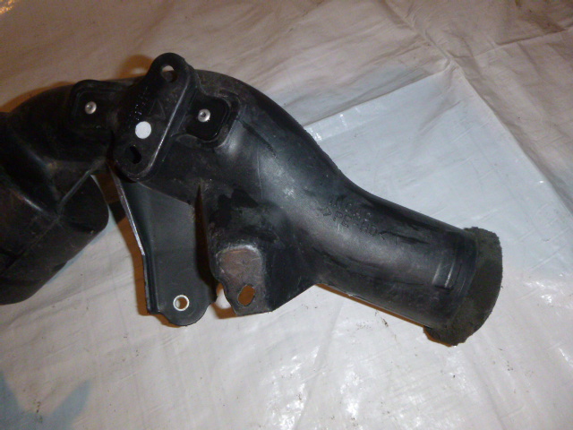 фото №2, Rav4 2.2d повітрозабірник повітря труба