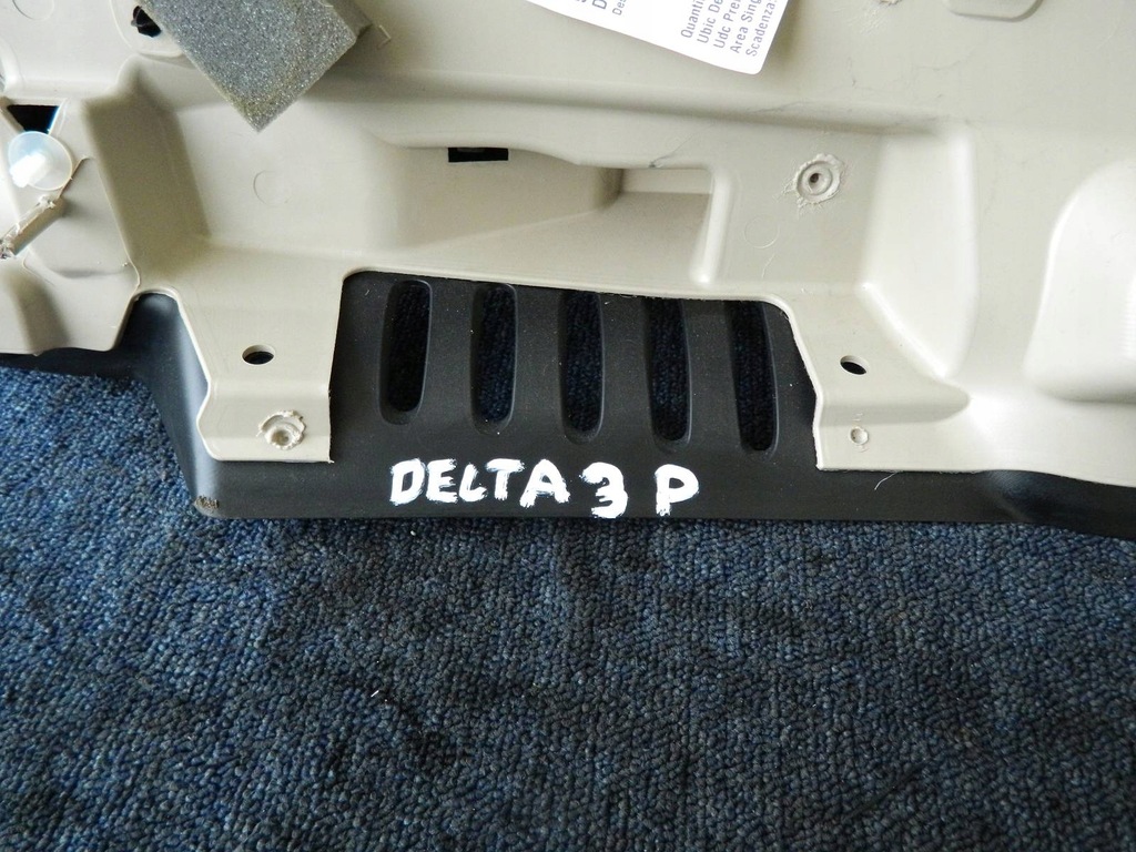 фото №6, Підпірка полиця захист lancia delta 3 08-14r. права