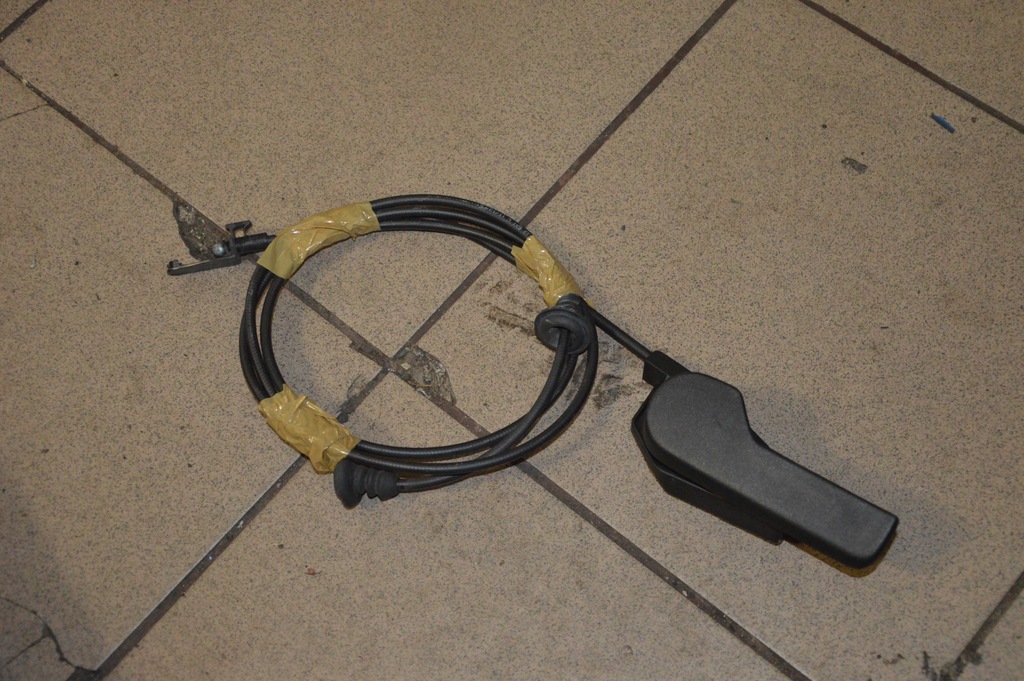 фото №1, Skoda roomster трос капот