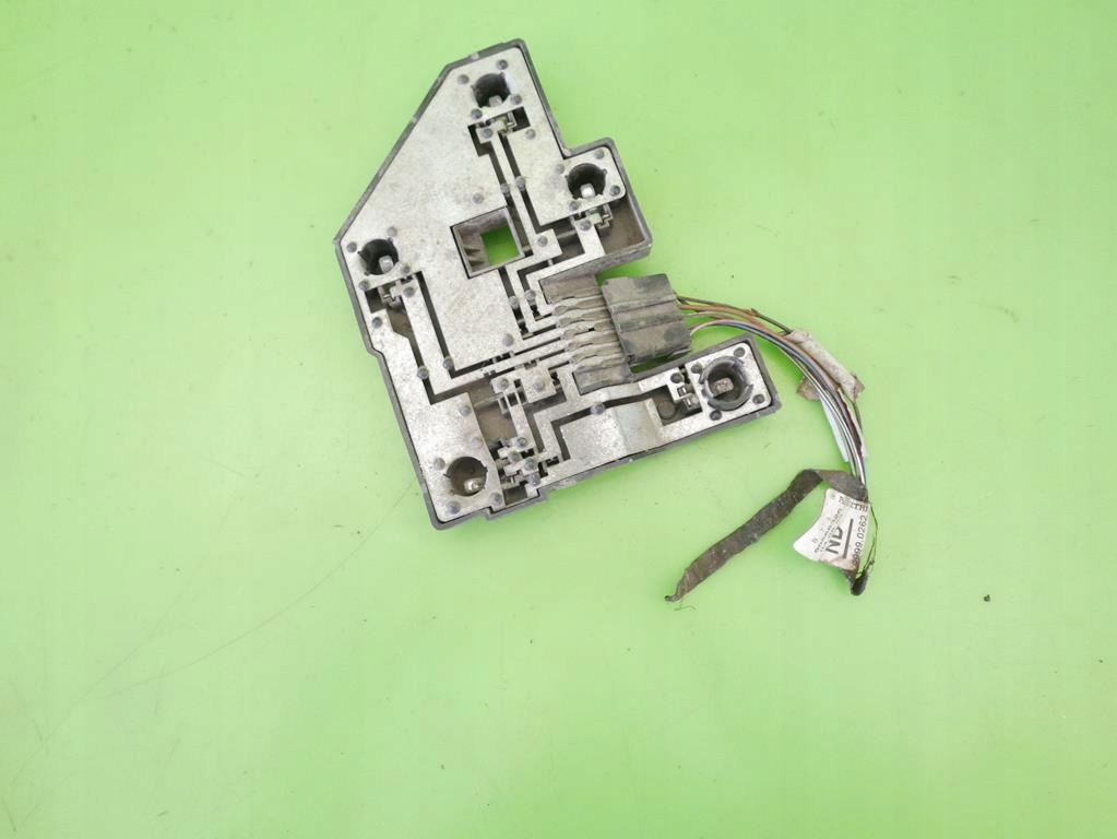 фото №1, Вкладка молдинг лампи права задня opel vectra b sedan