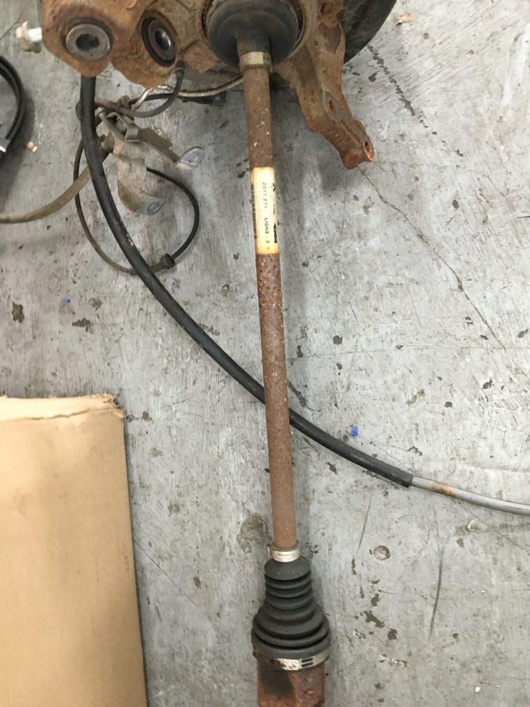 фото №2, Приводной вал задняя duster 2017 r 4x4