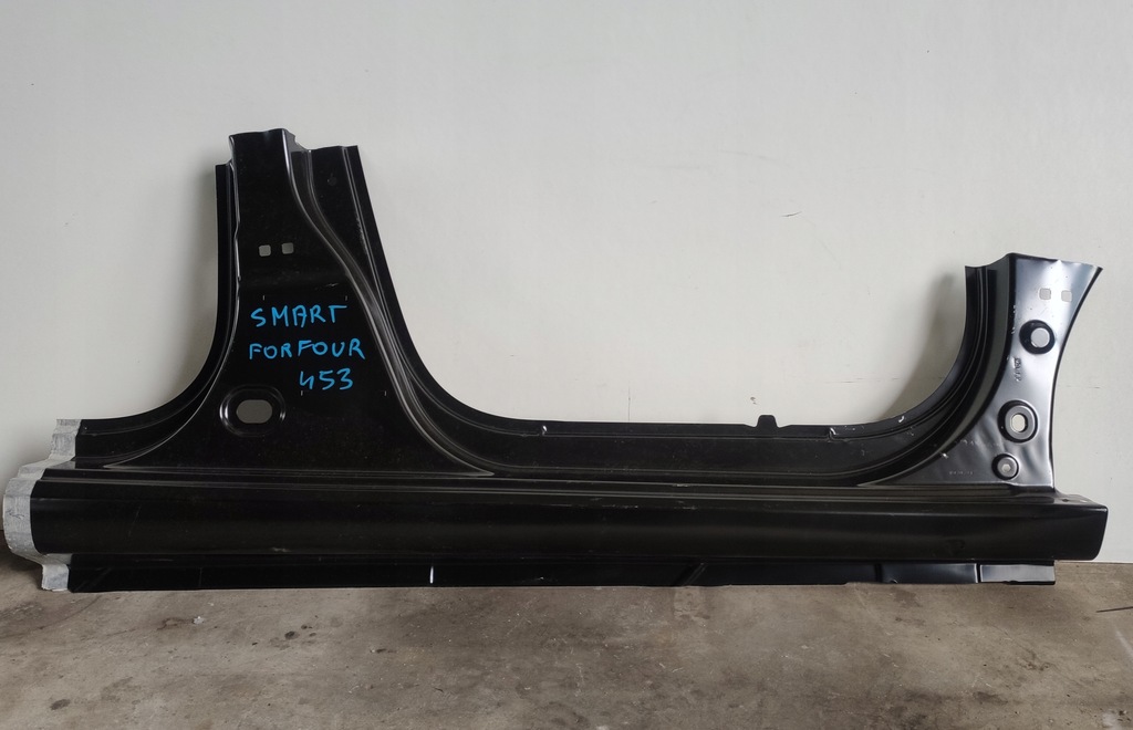 фото №1, Smart forfour 453 порог правый обшивка