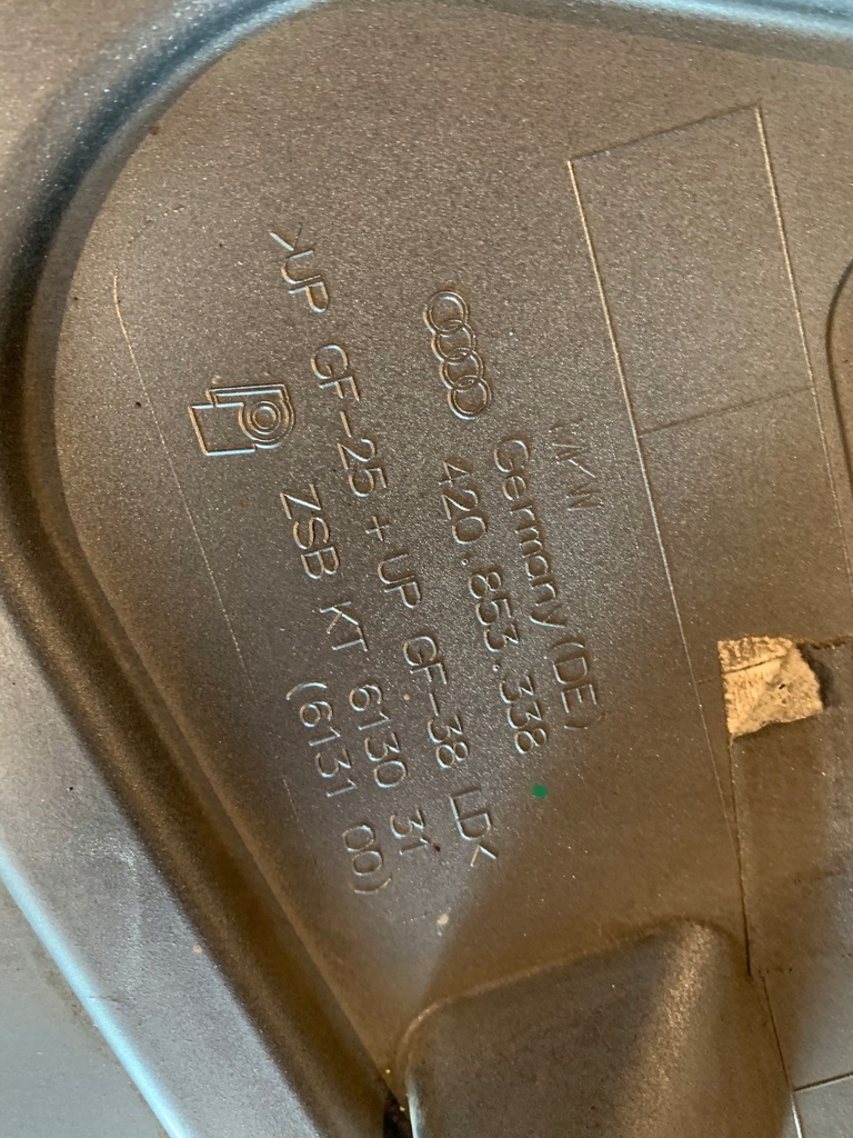 фото №8, Audi r8 накладка задний левый правый крыло