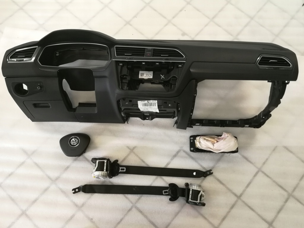 фото №1, Консоль приборная панель vw tiguan ii подушки безопасности подушка безопасности