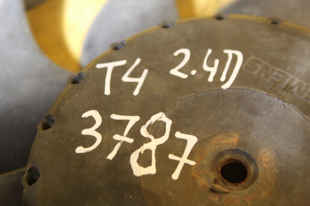 Лопать вентилятор радіатора vw t4 2.4 d 4569631 Недорого