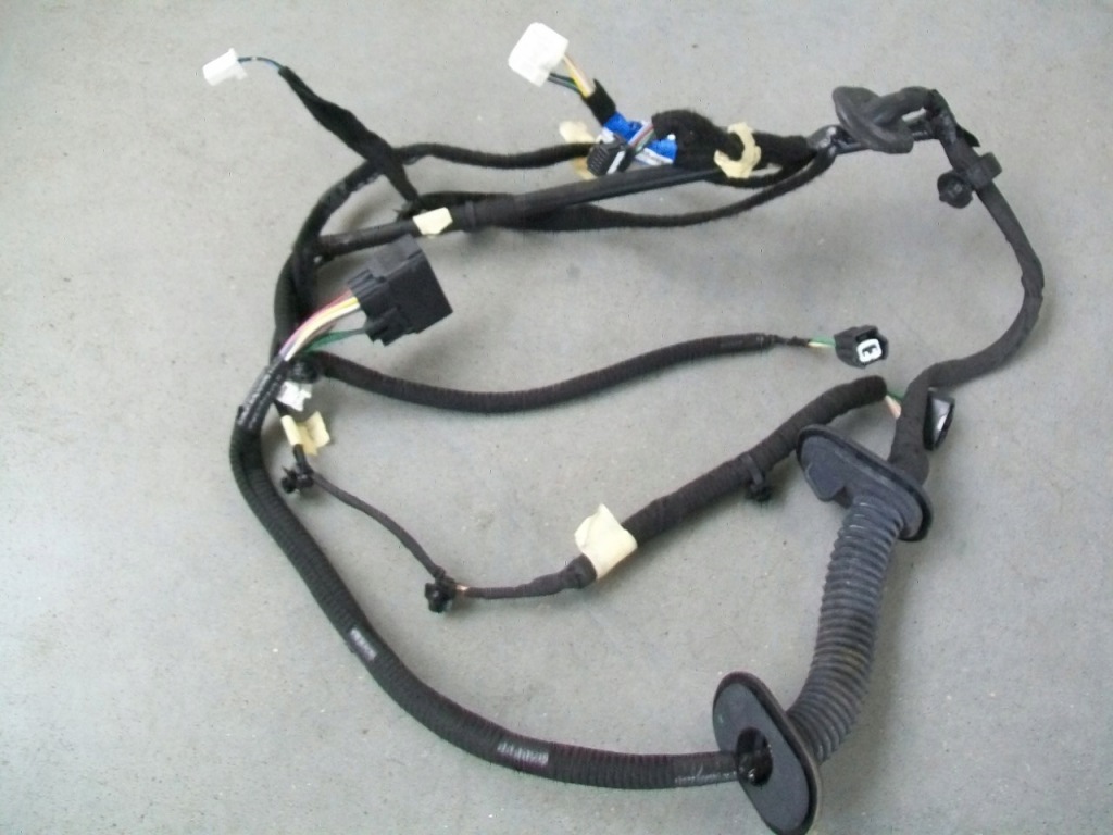 фото №1, Электропроводка жгут дверь l перед vivaro trafic iii 3