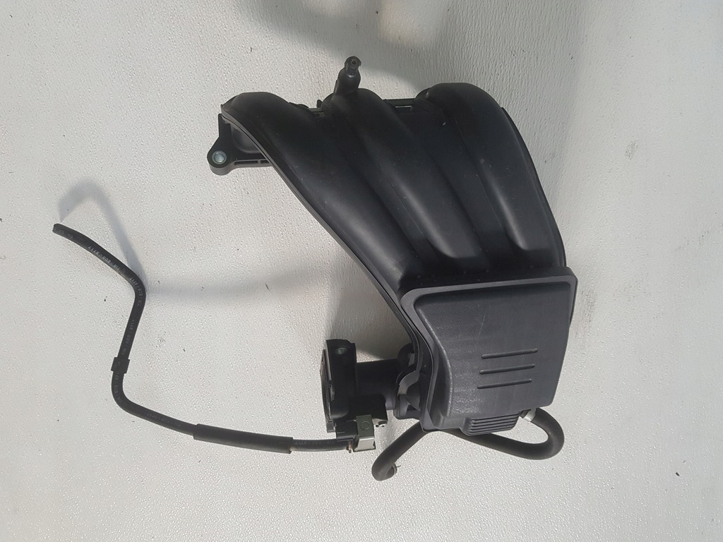 фото №1, Nissan note e12 1.2 2013 колектор всмоктуючий