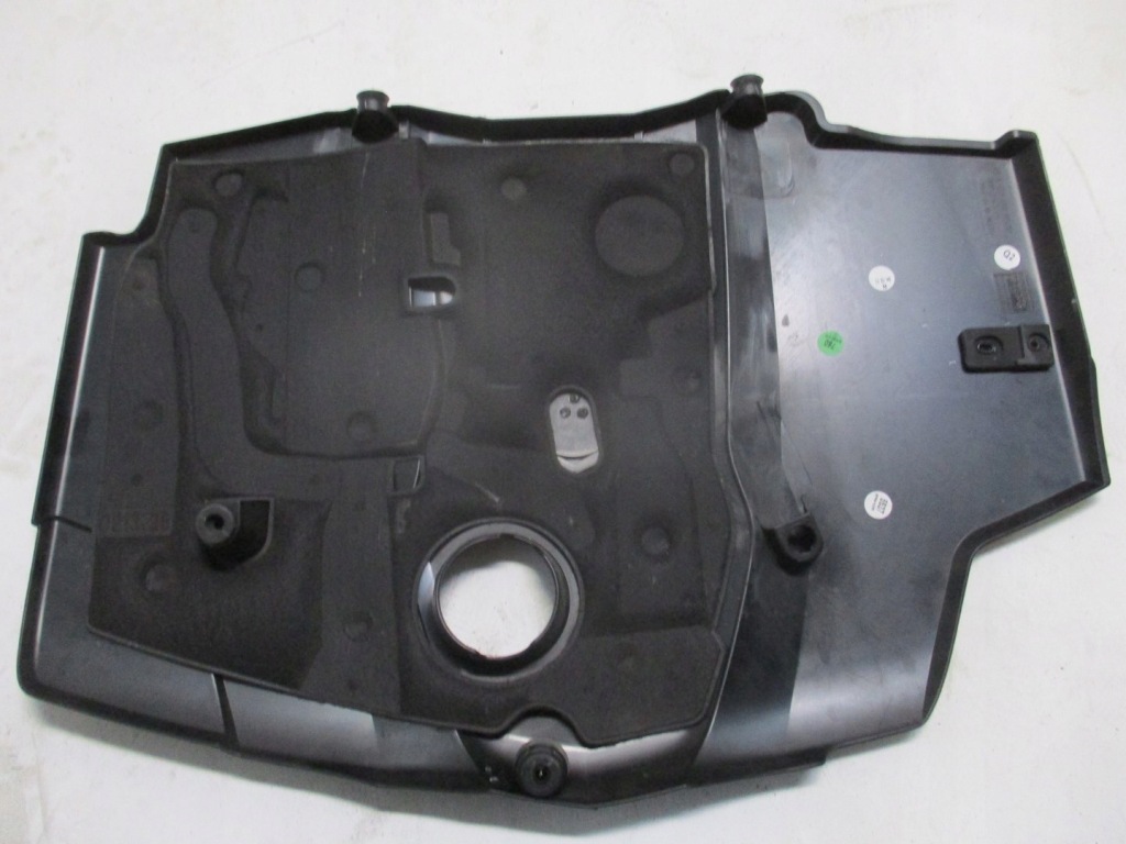 Крышка двигателя mercedes glc 2,5cdi в Украине