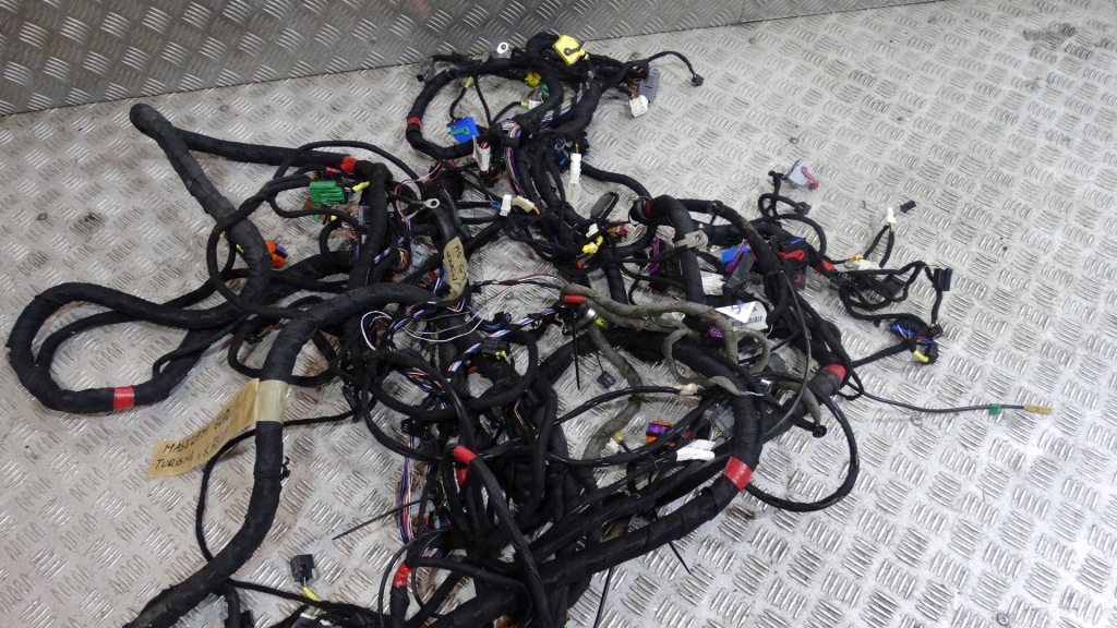 фото №1, Электропроводка кабина maserati granturismo m145 1