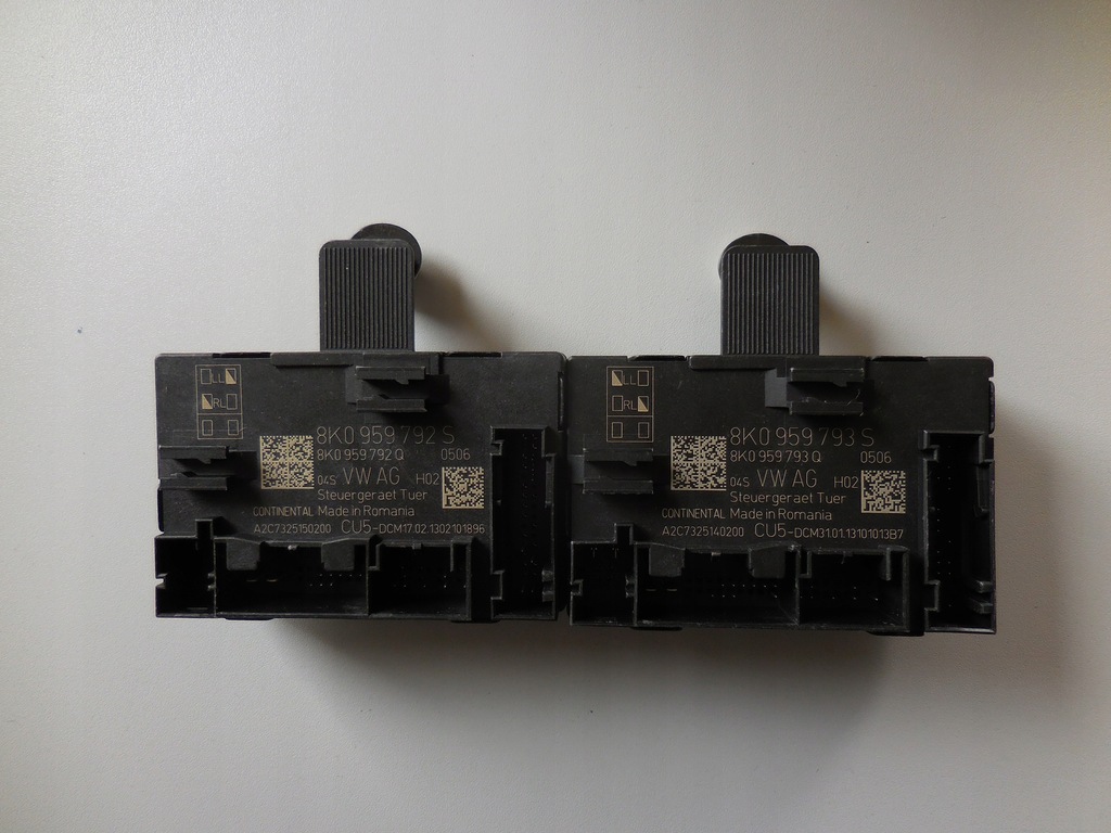 фото №1, Audi a4 b8 модуль дверь 8k0959792s 8k0959793s