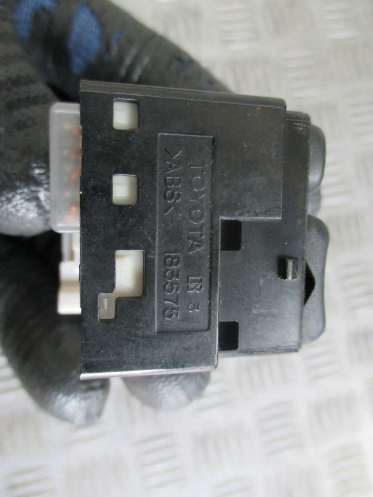 фото №6, Перемикач toyota avensis t25 03-06 2,0 d4d