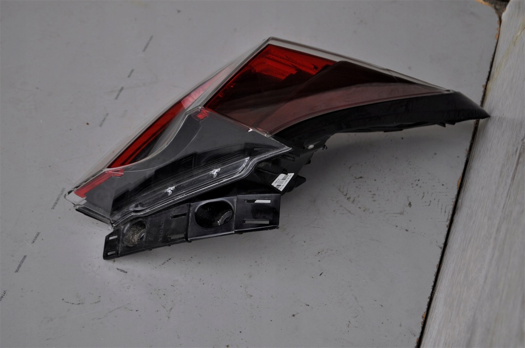 фото №13, Лампа левая задняя toyota c-hr led 16- 81560-f4030-00