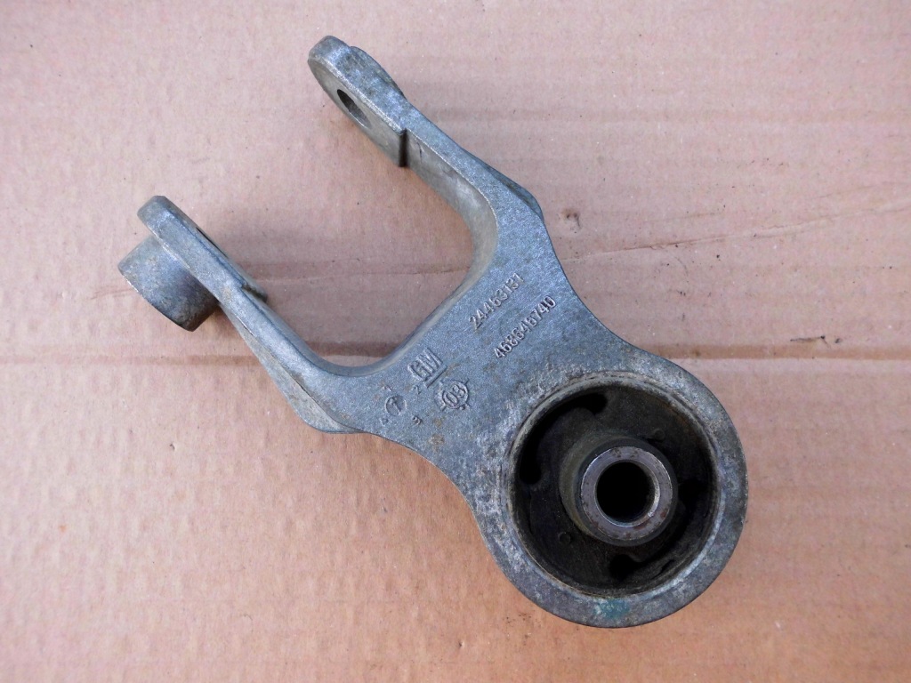 фото №1, 24463131 кронштейн подушка opel meriva a zafira b cdti