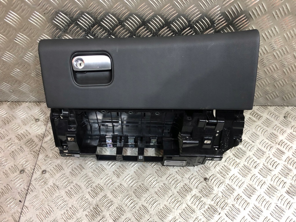 фото №1, Idealny бардачок пасажира porsche panamera 970 1