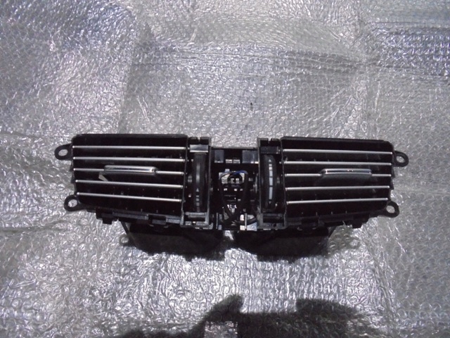 фото №1, Решётка обдув mercedes w212 e-klasa