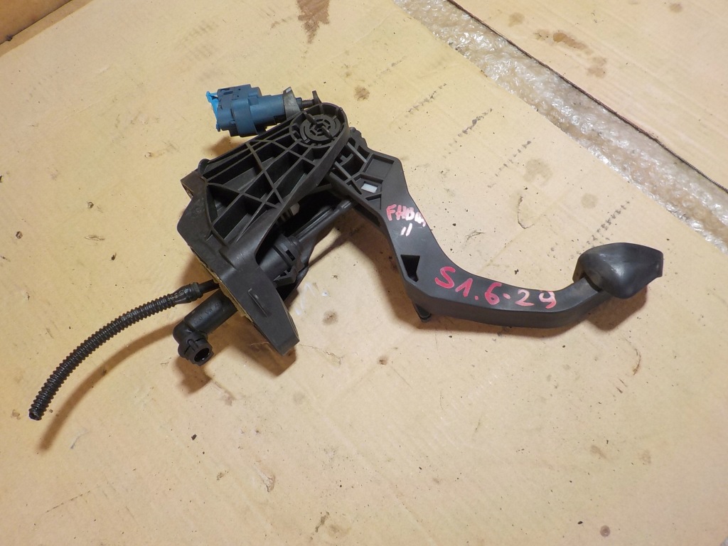 фото №2, Fabia ii lift 1.6tdi педаль сцепления 6r1721059aa