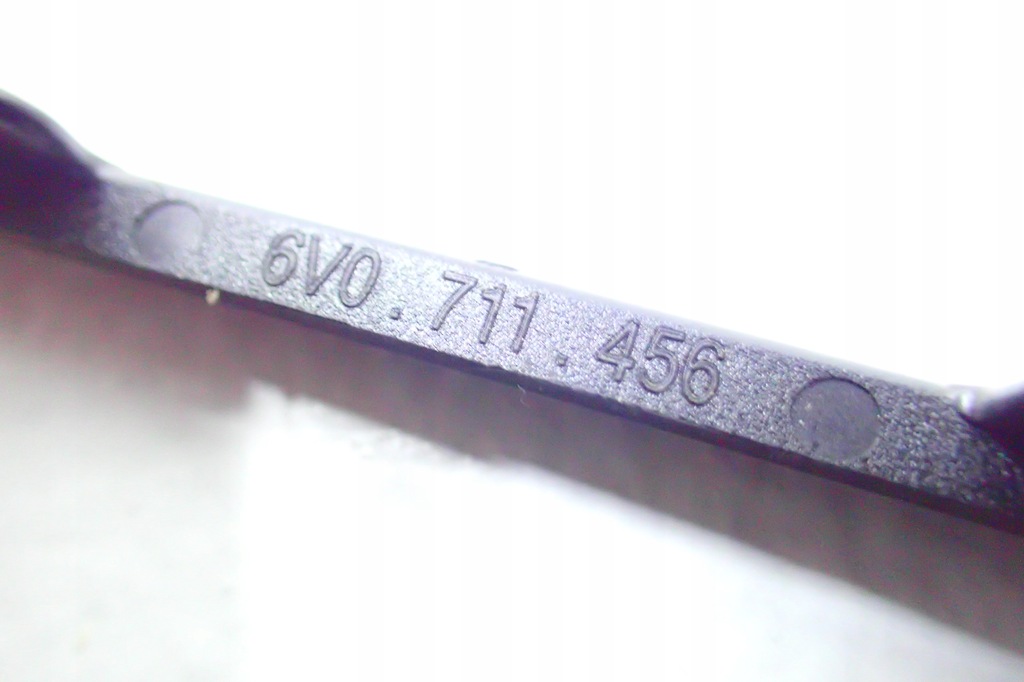 фото №5, Skoda fabia 3 рамка передач 6v0711456