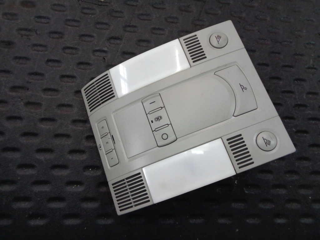 фото №1, Освітлення кабіни двері garazowa audi a8 d3 lift