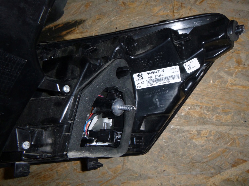 фото №2, Лампа peugeot 3008 ii ліва задня 2017 rok