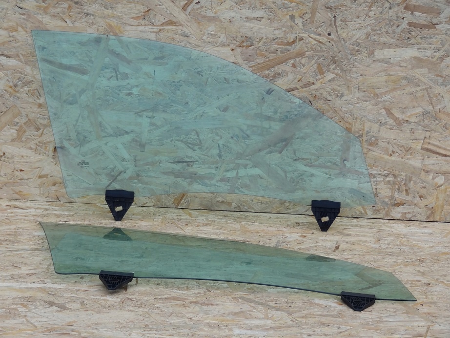 фото №1, Правая стекло дверь перед as2 audi a4 b6 b7