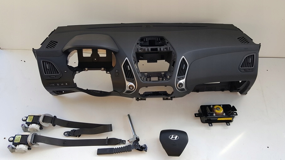 фото №1, Hyundai ix35 панель приладів консоль подушка безпеки подушки безпеки ремені