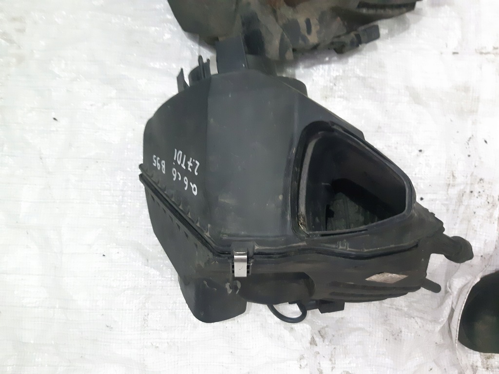фото №3, Audi a6 c6 корпус фильтра воздуха 059133835e