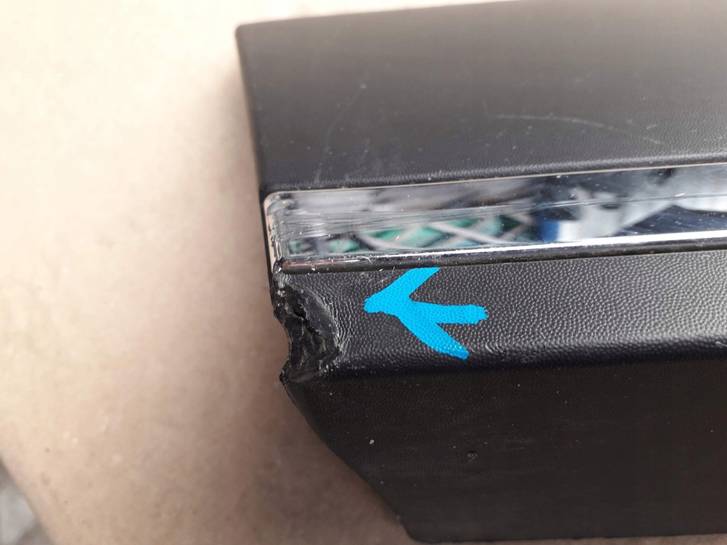 фото №2, Молдинг дверь правая передняя renault clio iv