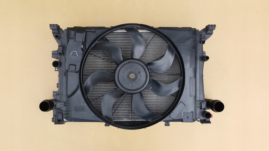 фото №1, Комплект радиатор mercedes a klasa w176 cdi автоматическая коробка передач