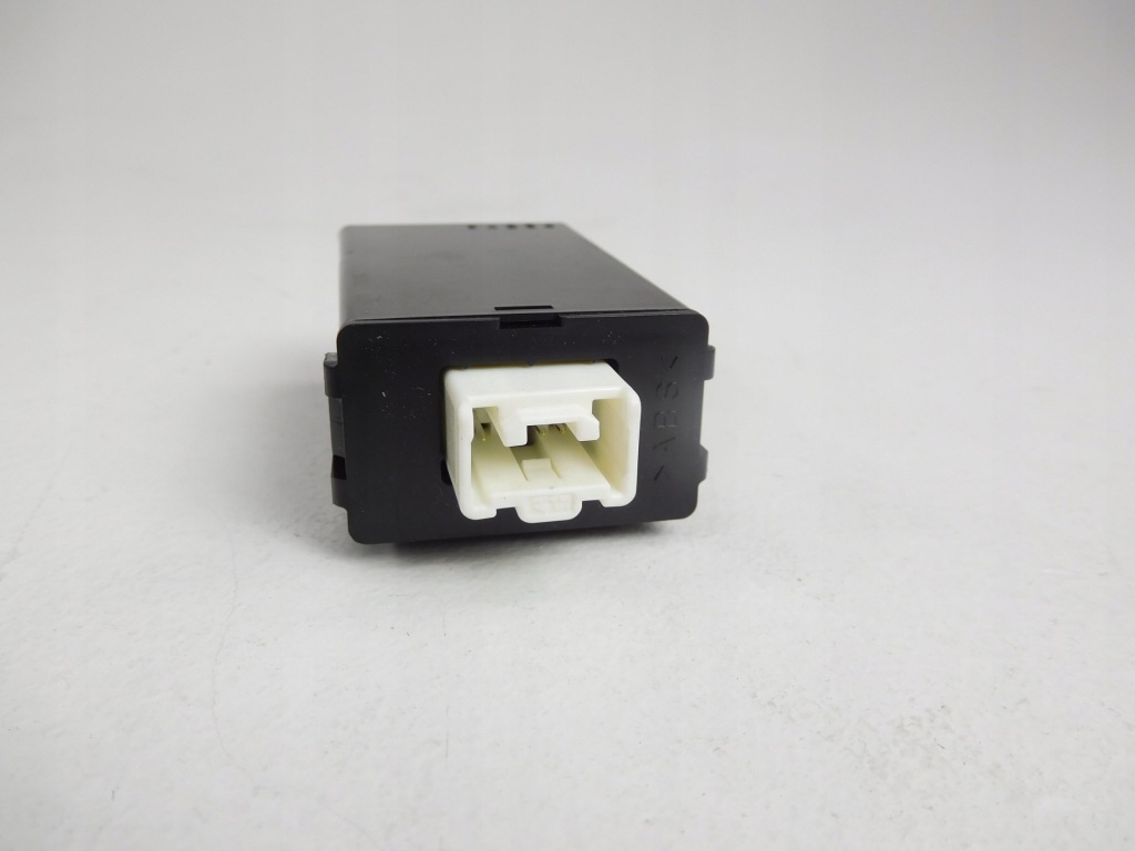 фото №3, Модуль замка центрального mazda 2 08-15 dhy5-67-5dz