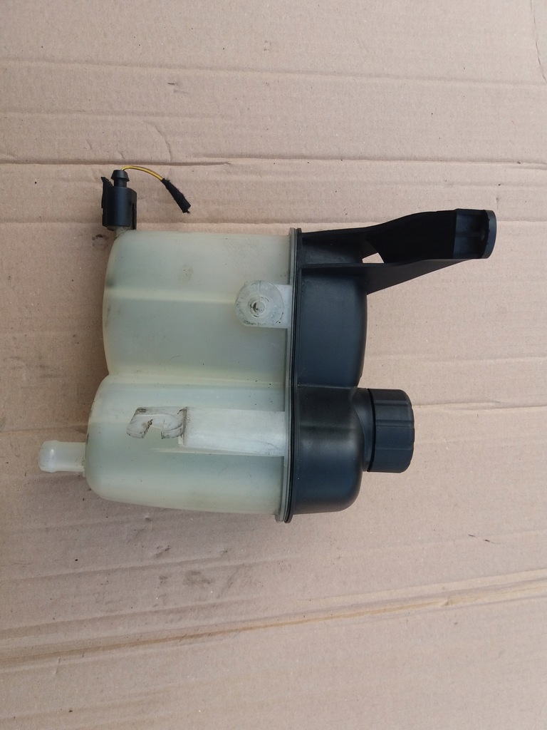 фото №1, Бачок расширительный mercedes w245 w169 cdi