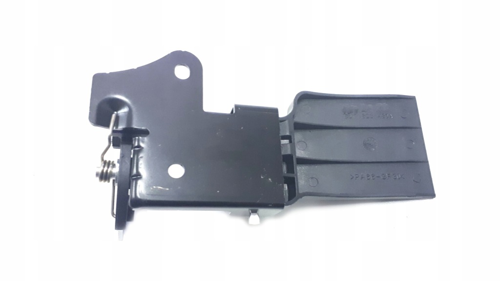 Засувка тягa капот перед audi q3 8u0823480a Ціна