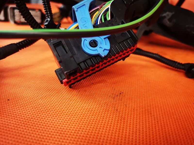 фото №6, Volvo v40 t3 комплектная жгут электрическая двигателя